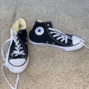 Black Converse Barely Worn